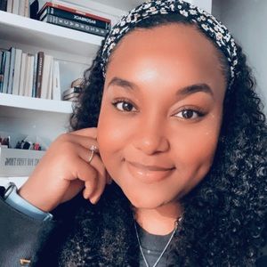 Meet your Posher, Leah